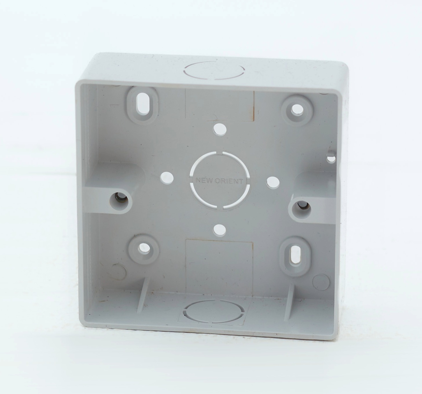 NEWORIENT 3X3 PLASTIC BOX